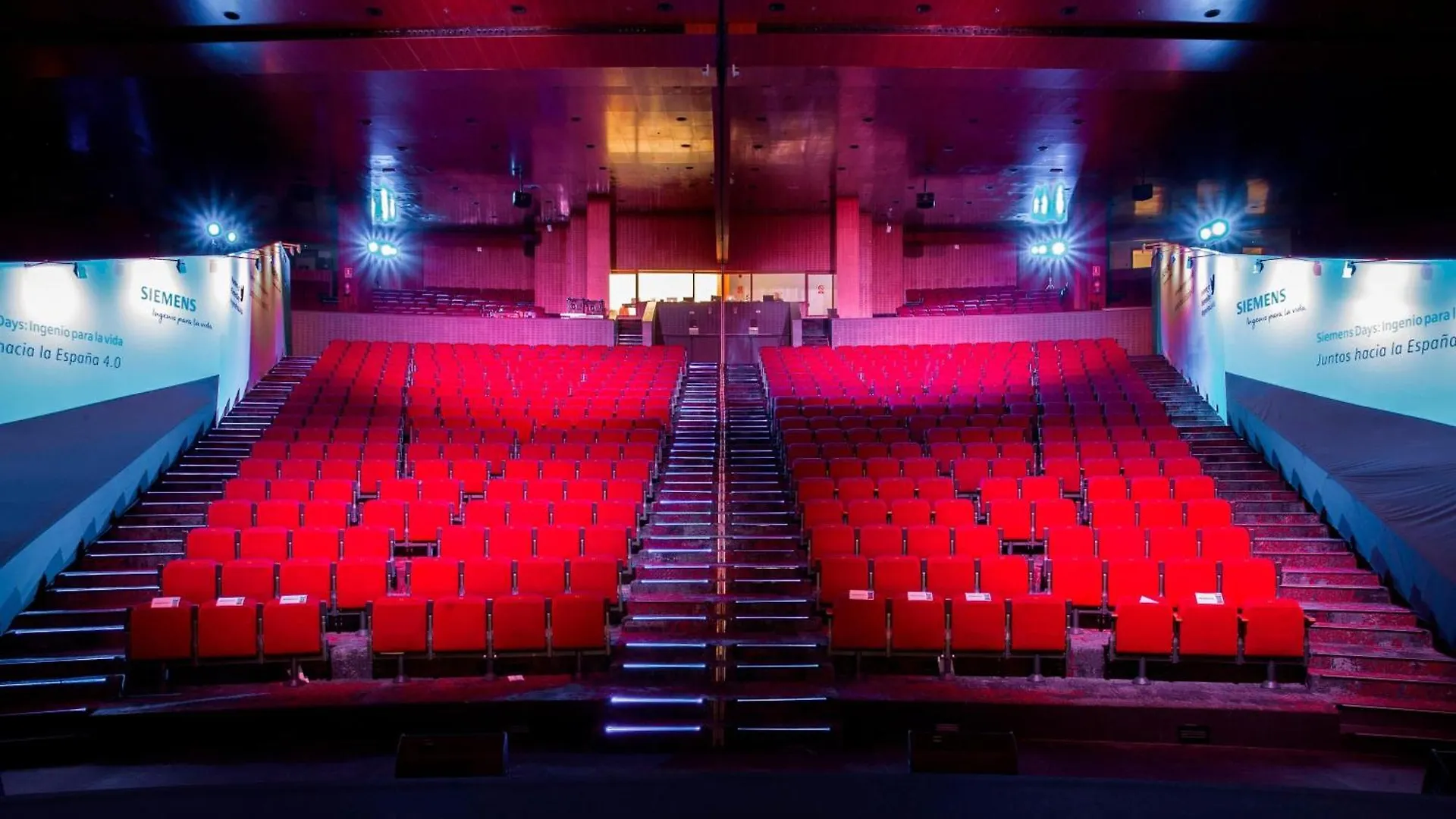 Madrid Marriott Auditorium Hotel & Conference Center 4*,